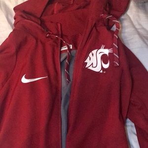 Cougars zip up